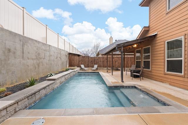 Building Photo - 400 Hidden Lake Ct