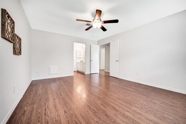 Building Photo - 1123 Comstock Springs Dr