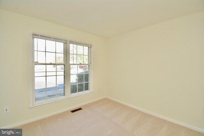 Building Photo - 7378 Jiri Woods Ct