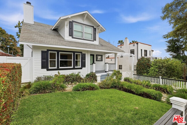 Building Photo - 5226 Rockland Ave