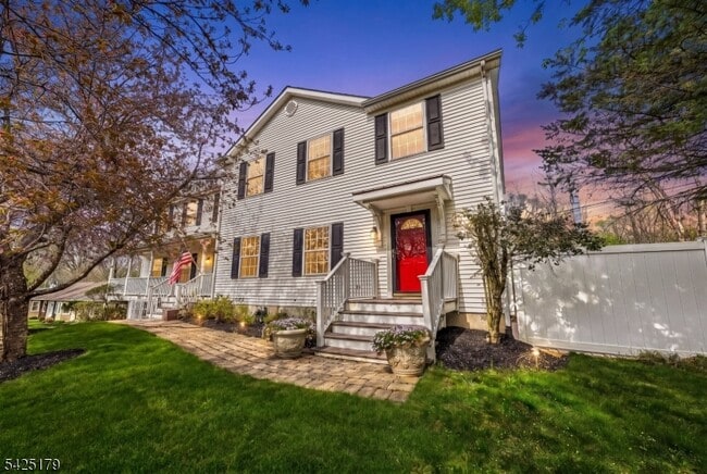 Building Photo - 112 Peapack Rd