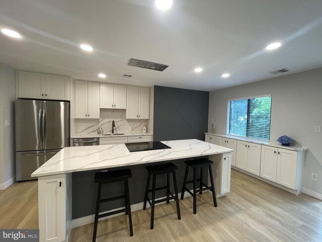 Building Photo - 11307 Gatesborough Ln