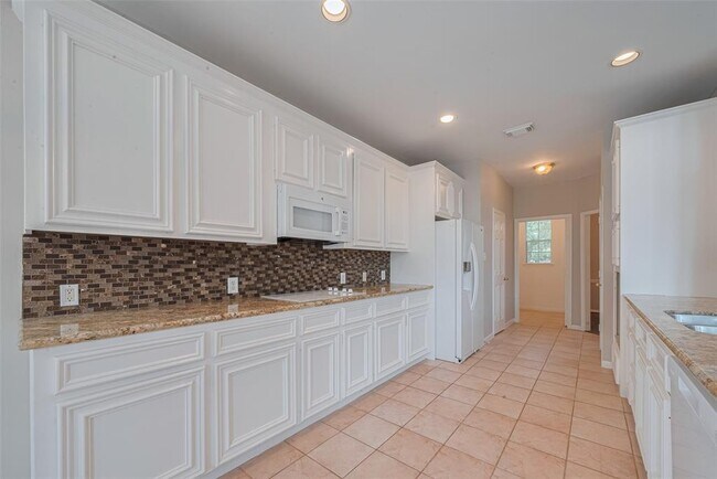 Building Photo - 4707 Brookside Ct