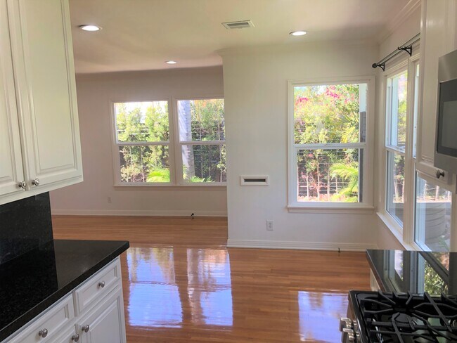 Building Photo - 4121 Harter Ave