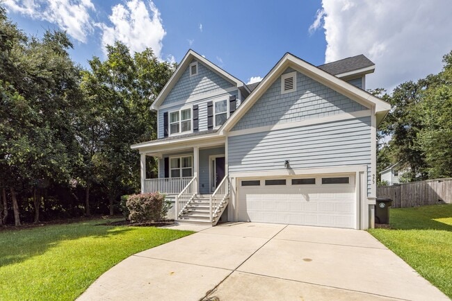 Building Photo - 4 Bedroom 3.5 Bath House in Lawton Park - ...