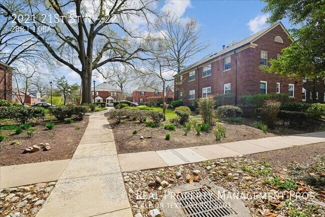 Building Photo - 2021 21st St N