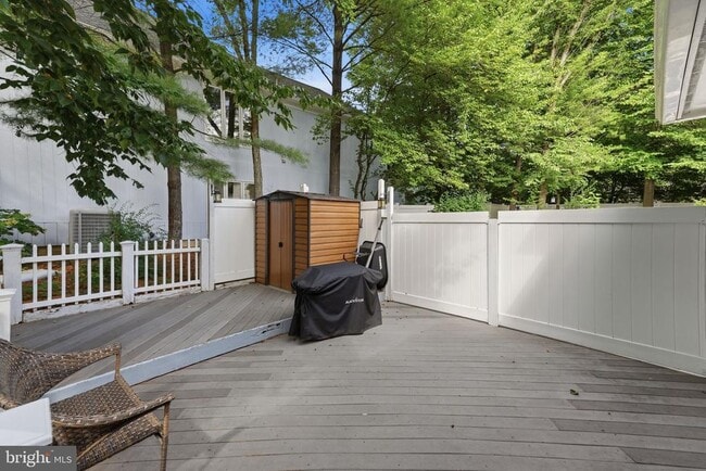 Building Photo - 47656 Pennrun Way