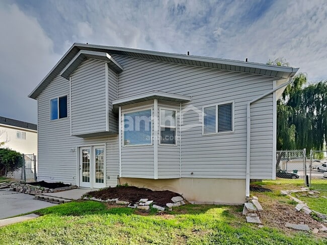 Building Photo - 3804 W 5625 S