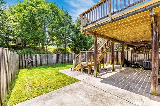 Building Photo - Twin Arch Crossing Rental