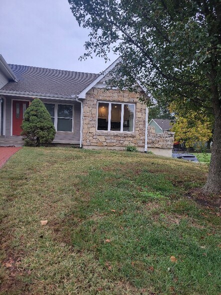 Primary Photo - 3841 N 123rd St