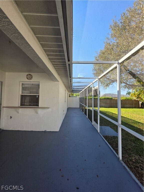 Building Photo - 2228 SE 19th Ave