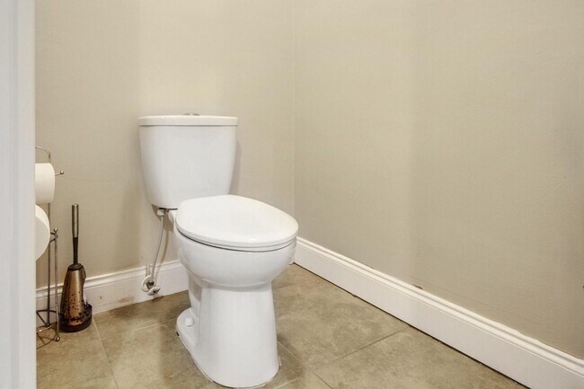 Building Photo - 6684 NW 23rd Ter