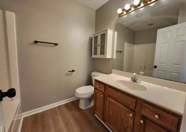 Building Photo - 150 Valdez Cir