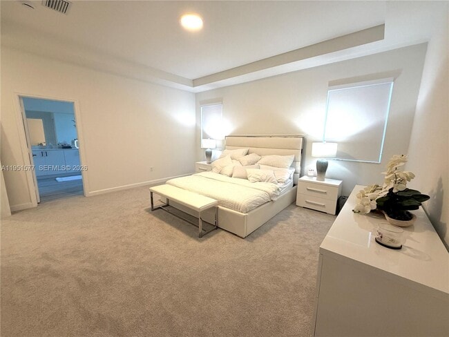 Building Photo - 2661 SE 24th Ct