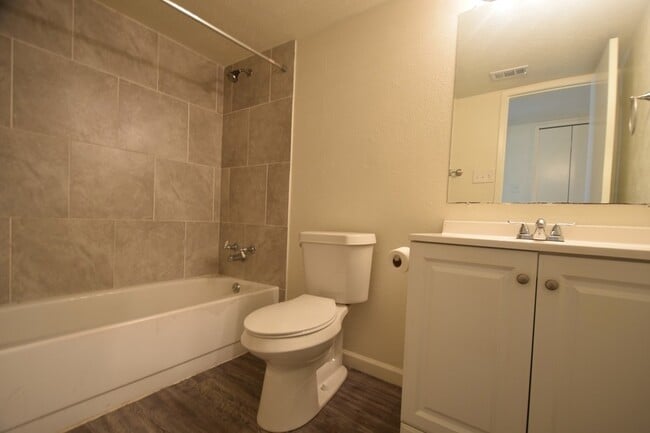 Building Photo - 24215 Beef Canyon Dr