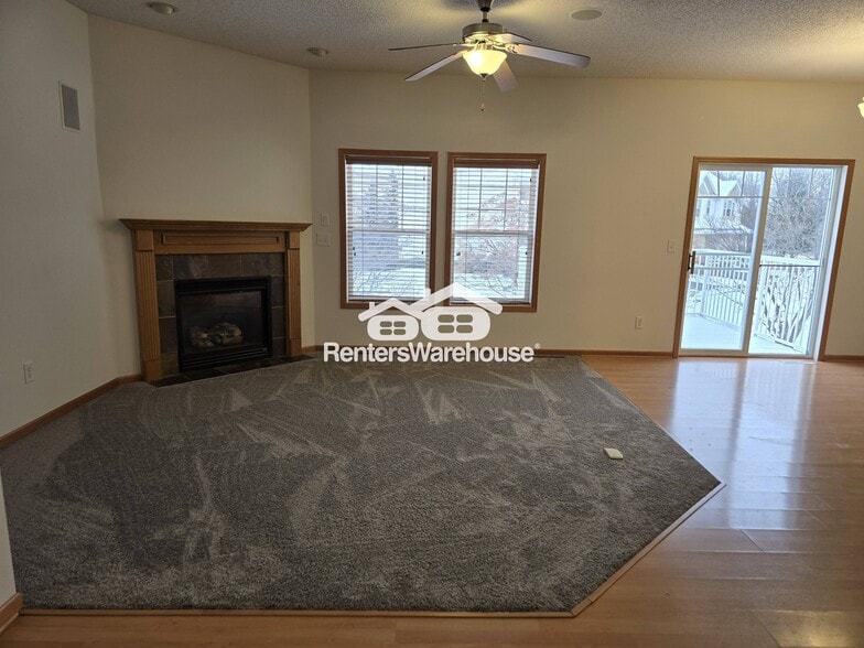 Building Photo - 1611 Fox Hunt Way