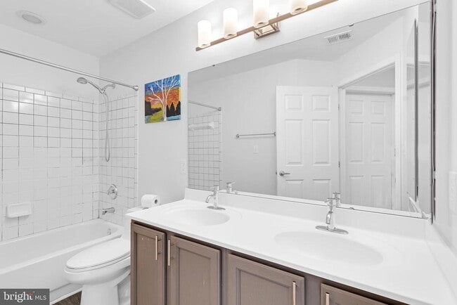Building Photo - 6880 Ridge Water Ct