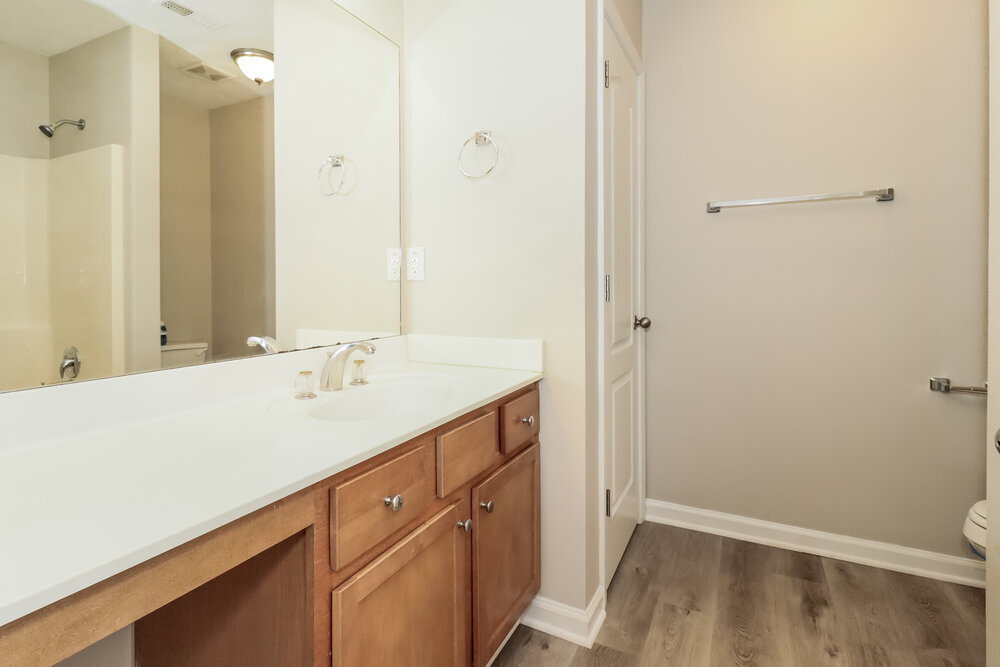 Building Photo - 949 Simonton Glen Dr SE