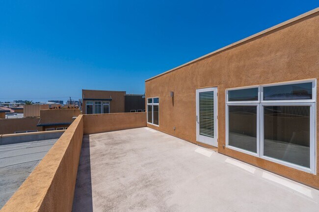 Building Photo - Glencoe Avenue (4050)