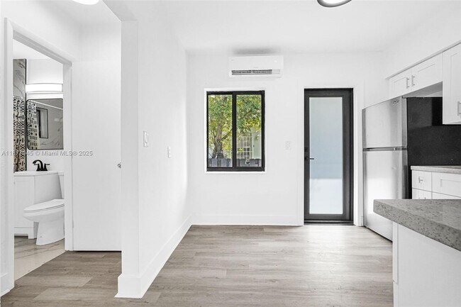 Building Photo - 173 NW 56th St