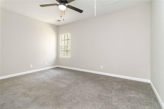 Building Photo - 2119 Tudor Castle Way