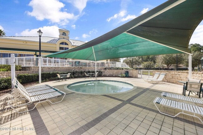 Building Photo - 14793 Falling Waters Dr