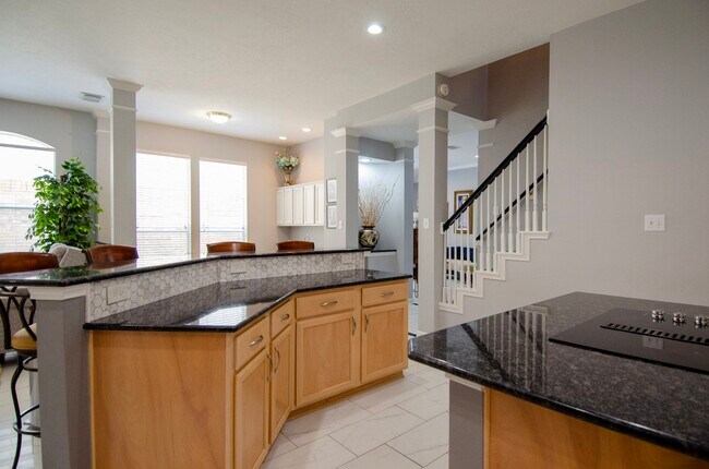 Building Photo - 1211 Campton Ct