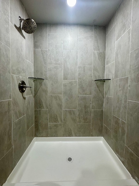 Building Photo - 1208 W Lazy L St