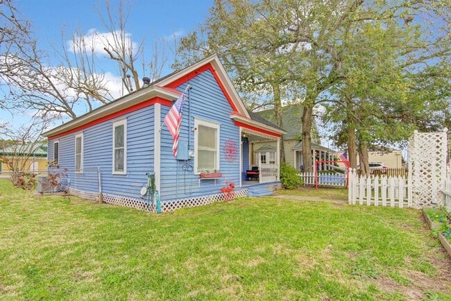 Building Photo - 314 W Sidnor St