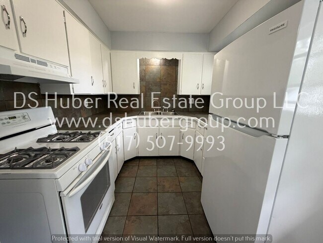 Building Photo - 5621 Taffy Pkwy