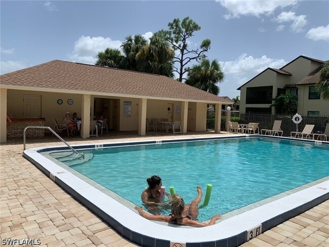 Building Photo - 8715 Charter Club Cir