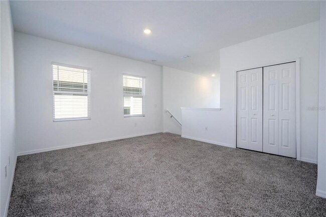 Building Photo - 2337 Treasure Hill St