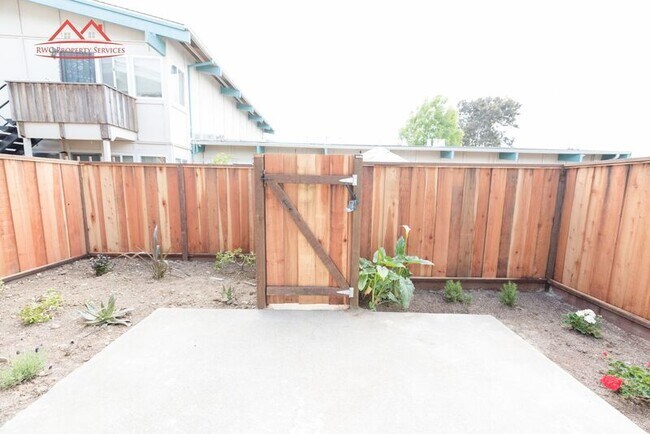 Building Photo - 1823 El Parque Ct