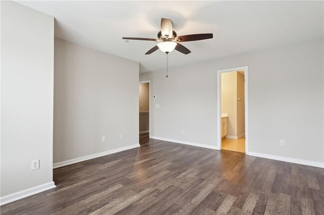 Building Photo - 372 Azalea Cir