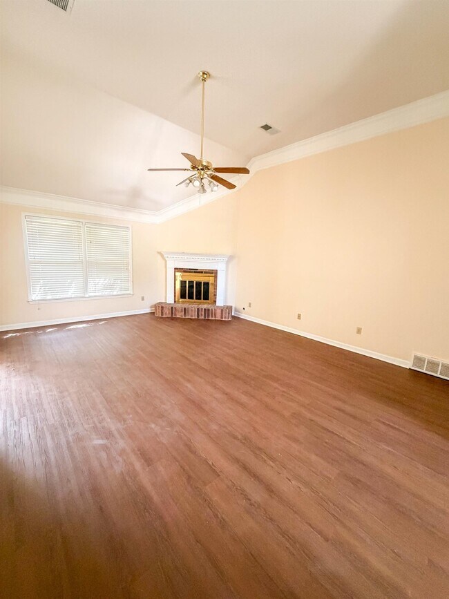 Building Photo - 1056 Cotton Row Cove