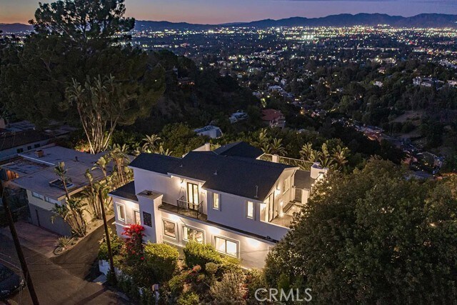 Building Photo - 3642 Alta Mesa Dr