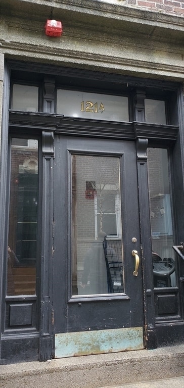 Building Photo - 121-123 Hawthorne St