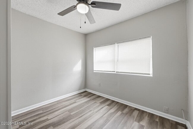 Building Photo - 2002 St Clair St