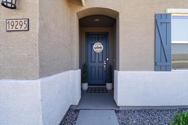 Building Photo - 19295 N Avelino Dr