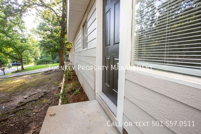 Building Photo - 6 Edgemont Dr