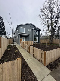 Building Photo - New 2-Bedroom Townhome with Large Front Yard