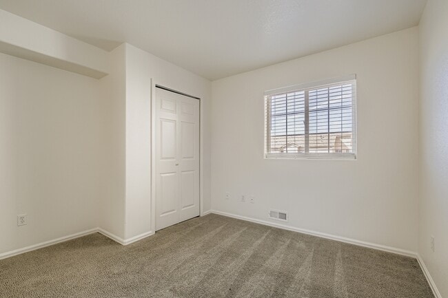 Building Photo - 655 Bosque Vista Point