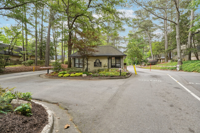 Gated entrance - 174 Amherst Pl NW