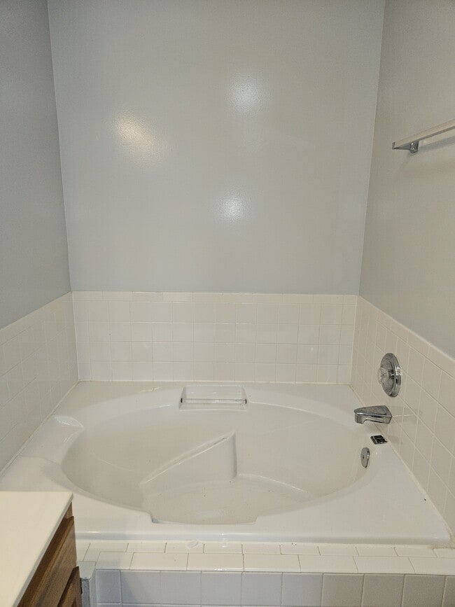 Building Photo - 5309 Regal Ct