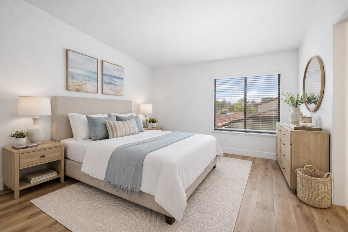 Building Photo - 25702 Seaside Dr