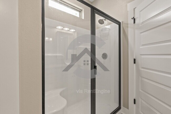 Building Photo - 1295 Acuff Ln