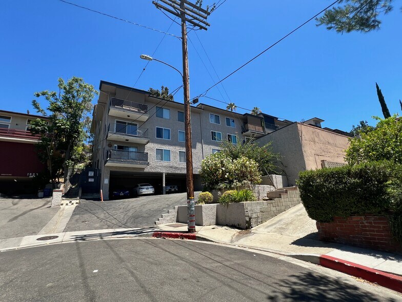 Building Photo - 1517 E Garfield Ave