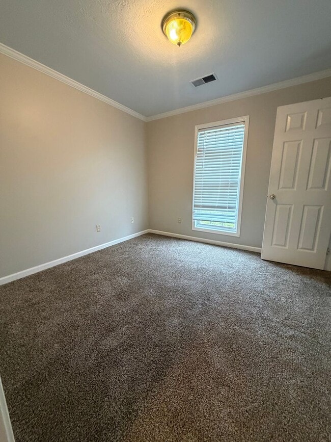 Building Photo - 24 Hulsey Cove