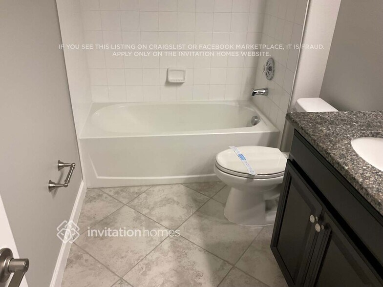 Building Photo - 9662 Ivory Dr