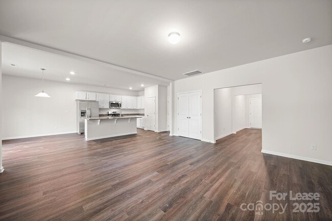 Building Photo - 3200 Polk and White Rd